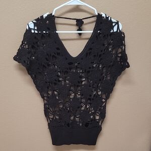 Elegant Crochet V-Neck Sweater 🤎